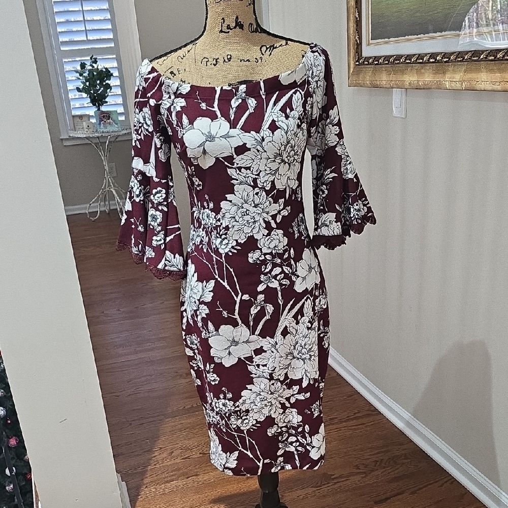 Elegant Floral Long Sleeve Dress in Burgundy and White